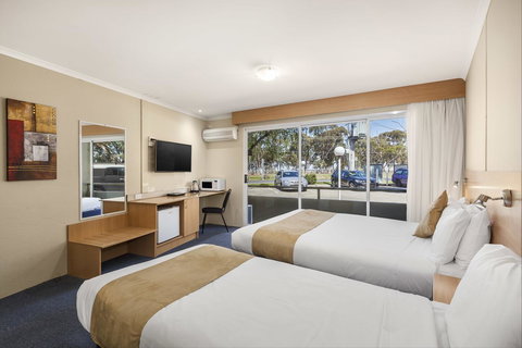 Ciloms Airport Lodge - Tourism Gold Coast 31
