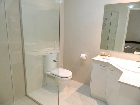 Ciloms Airport Lodge - Tourism Gold Coast 13