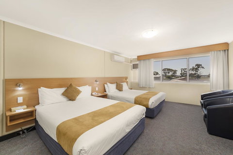 Ciloms Airport Lodge - Tourism Gold Coast 33