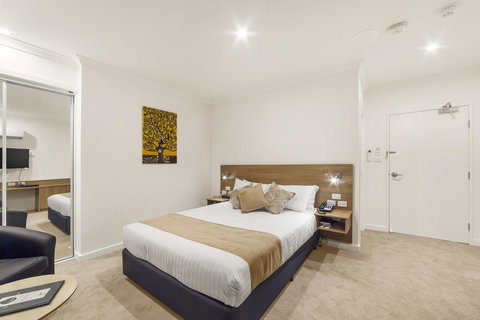 Ciloms Airport Lodge - Tourism Gold Coast 44