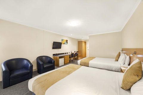 Ciloms Airport Lodge - Tourism Gold Coast 38