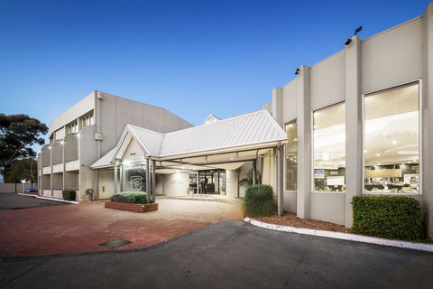 Ciloms Airport Lodge - Tourism Gold Coast 14