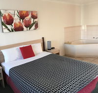 Beachcomber Motel  Apartments - Tourism Gold Coast