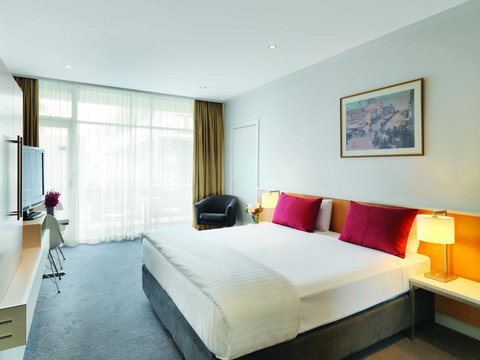 The Parkmore Hotel - Tourism Gold Coast 13