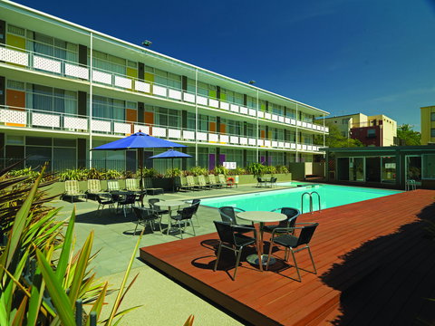The Parkmore Hotel - Tourism Gold Coast 14