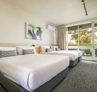 Nightcap at Seaford Hotel - Tourism Gold Coast