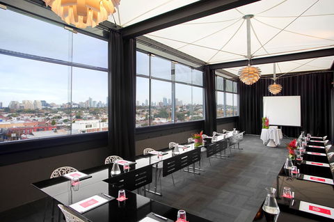 The Cullen Melbourne - Art Series - Tourism Gold Coast 25