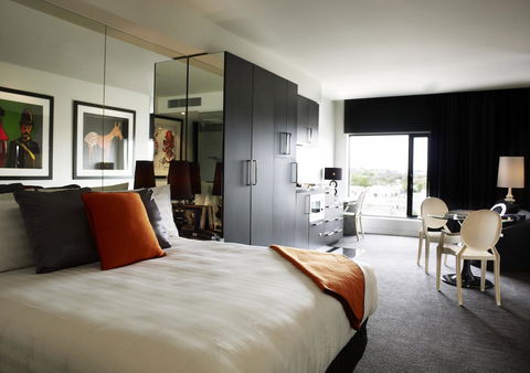 The Cullen Melbourne - Art Series - Tourism Gold Coast 3