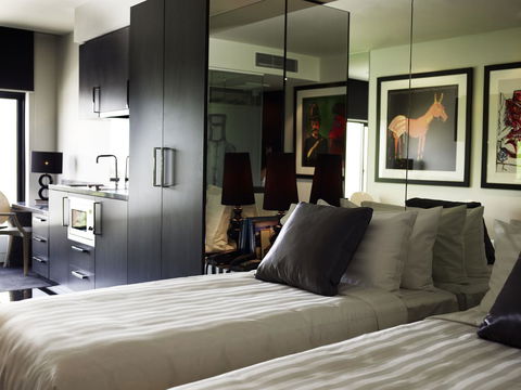 The Cullen Melbourne - Art Series - Tourism Gold Coast 18