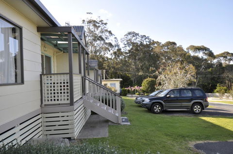 Ballymena Holiday Units - Tourism Gold Coast 3