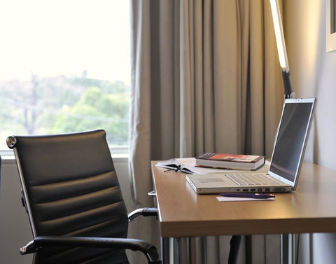 Mercure North Melbourne - Tourism Gold Coast 30