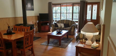 Day Dream Cottage - Tourism Gold Coast 10
