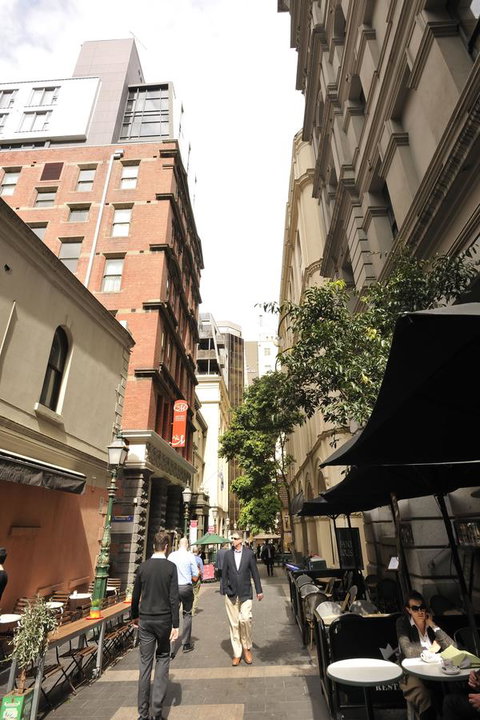 Metro Apartments On Bank Place - Tourism Gold Coast 8