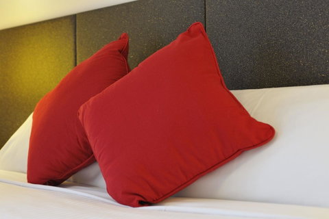 Metro Apartments On Bank Place - Tourism Gold Coast 6