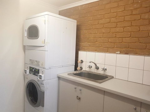 Tropicana Motor Inn - Tourism Gold Coast 28