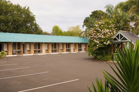 Tropicana Motor Inn - Tourism Gold Coast 39