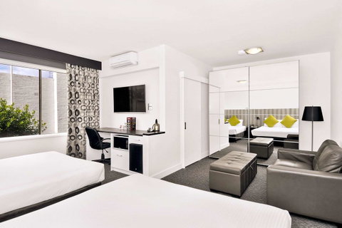 Comfort Hotel East Melbourne - Tourism Gold Coast 8