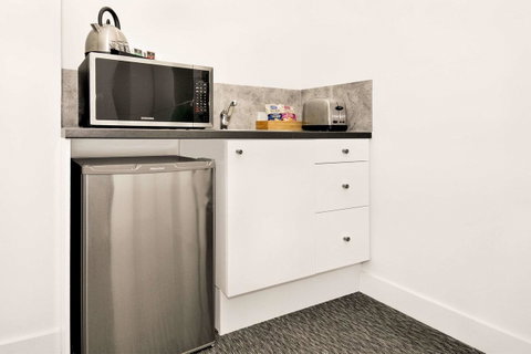 Comfort Hotel East Melbourne - Tourism Gold Coast 6
