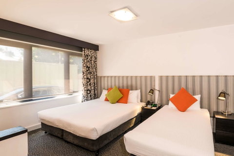Comfort Hotel East Melbourne - Tourism Gold Coast 10