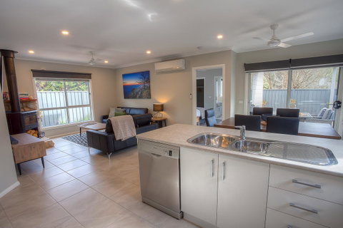 Luxury Abalina Cottages - Tourism Gold Coast 7