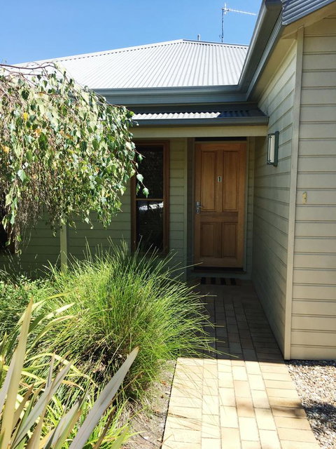 Luxury Abalina Cottages - Tourism Gold Coast 36