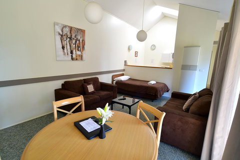 Executive Hideaway - Gold Coast 25