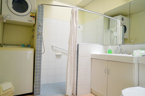 Executive Hideaway - Gold Coast 2