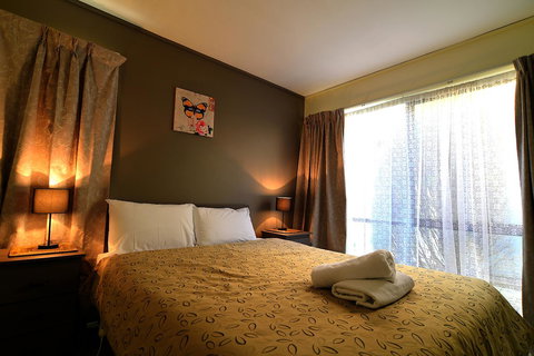 Executive Hideaway - Gold Coast 11