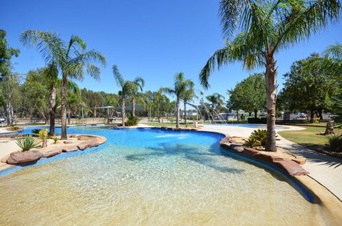 Tasman Holiday Parks - Merool On The Murray - Tourism Gold Coast 4