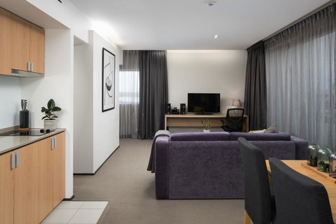 Atura Dandenong - Gold Coast 3