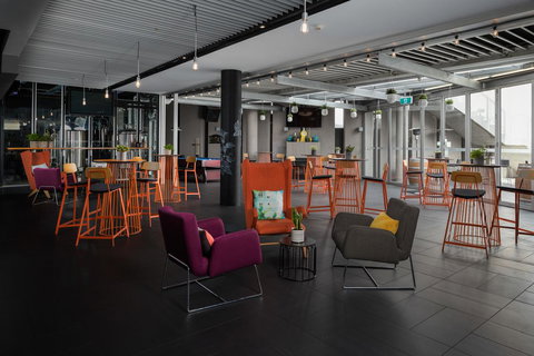 Atura Dandenong - Gold Coast 7