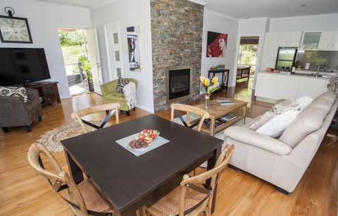 Abbys Cottages Bright - Tourism Gold Coast 6