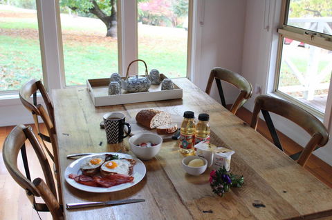 Abbys Cottages Bright - Tourism Gold Coast 1