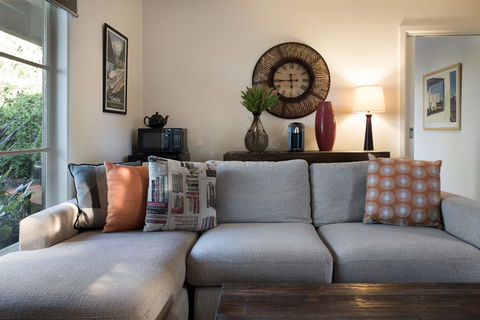 East Street Daylesford - Tourism Gold Coast 26