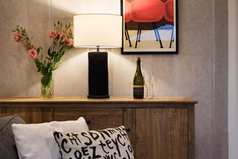 East Street Daylesford - Tourism Gold Coast 1