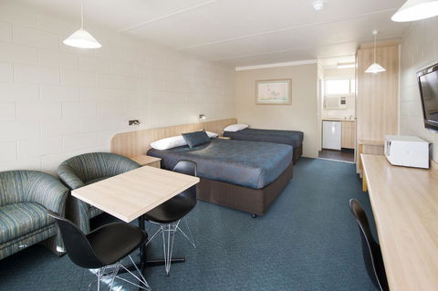 Box Hill Motel - Tourism Gold Coast 2