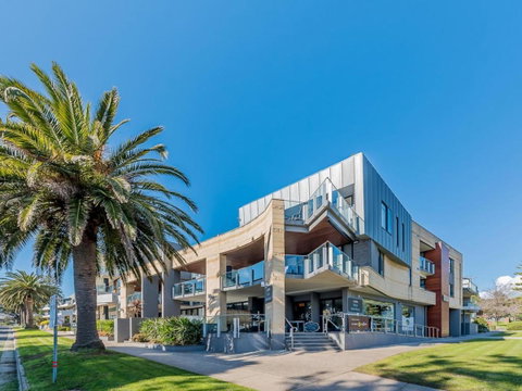 C-Scape Water Front Apartment - Tourism Gold Coast 9