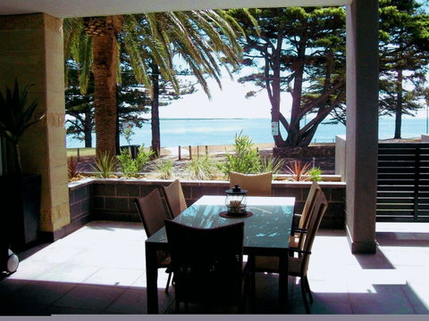 C-Scape Water Front Apartment - Tourism Gold Coast 0
