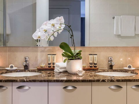 Quay West Suites Melbourne - Tourism Gold Coast 29