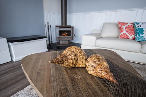 Stunning Waterfront Only 10 Minutes To Phillip Island - FREE EV UNIT 7kW For Electric Cars - Pet Friendly, Fireplace FREE WIFI Wine & Chocolates - Tourism Gold Coast 15