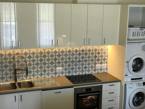 The Botanic Apartments Williamstown - Gold Coast 2