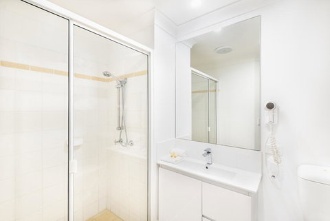 The Brighton Apartments - Tourism Gold Coast 2