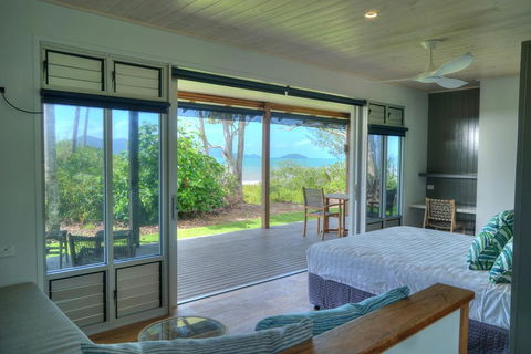 The Bungalows - Tourism Gold Coast 1
