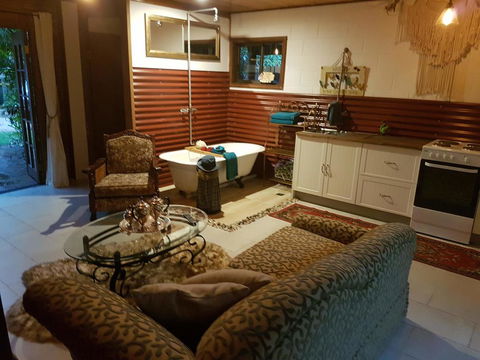 The Cabin - Tourism Gold Coast 1