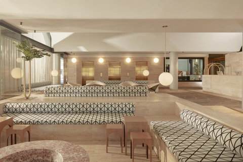 The Calile Hotel - Tourism Gold Coast 1