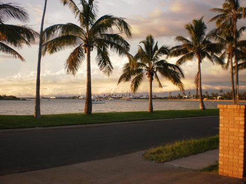 The Carnarvon Luxury Canal Home - Gold Coast 1