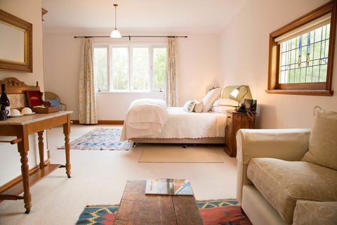 The Carriages Boutique Hotel And Vineyard - Tourism Gold Coast 1