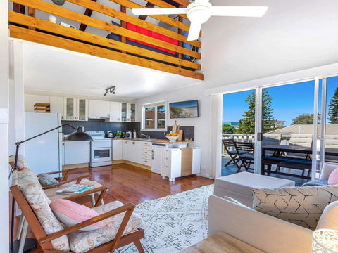 The Chalet At Callala Beach - Beach House Character - Tourism Gold Coast 0