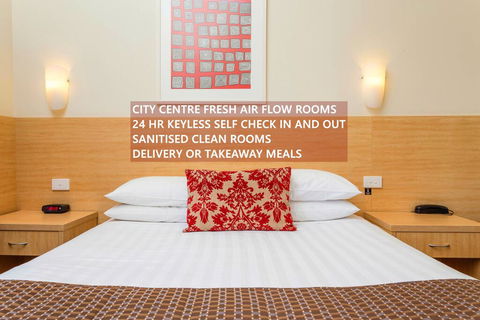 The Club Motel And Apartments - Tourism Gold Coast 0