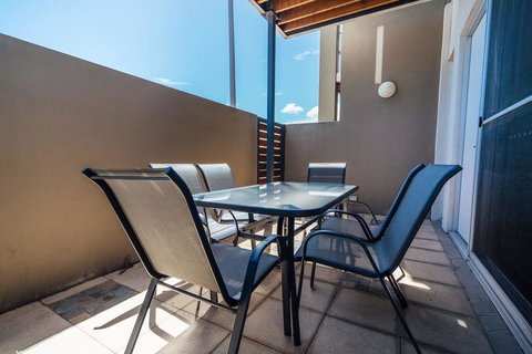 The Cove @ New Port-Pool - Spa - Sauna - Gym & More - Tourism Gold Coast 3